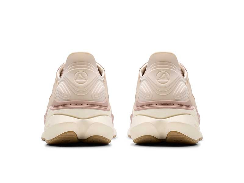 Clarks Pace  クラークスペース