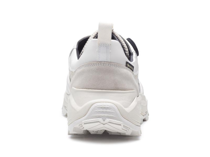 スニーカー GORE-TEX