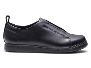 フラットシューズ